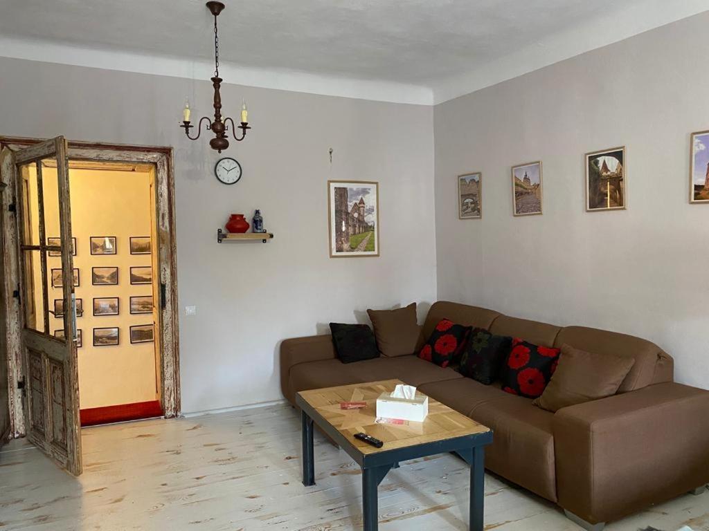 Apartment Casa Poetului *